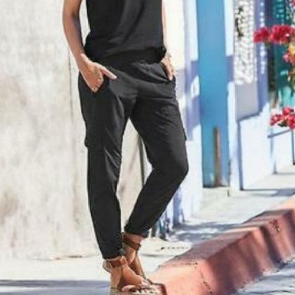 Athleta Pants - ATHLETA Chelsea Cargo Pants Black